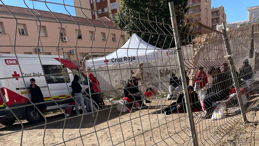 Detenidos dos de los supervivientes de la patera de Águilas por obligar a los migrantes a lanzarse al mar: hay un muerto
