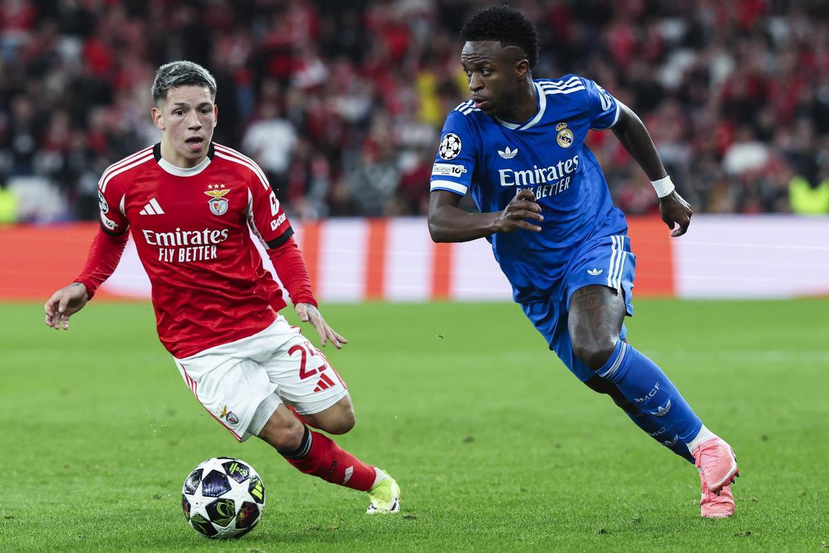 Prestianni y Vinicius.