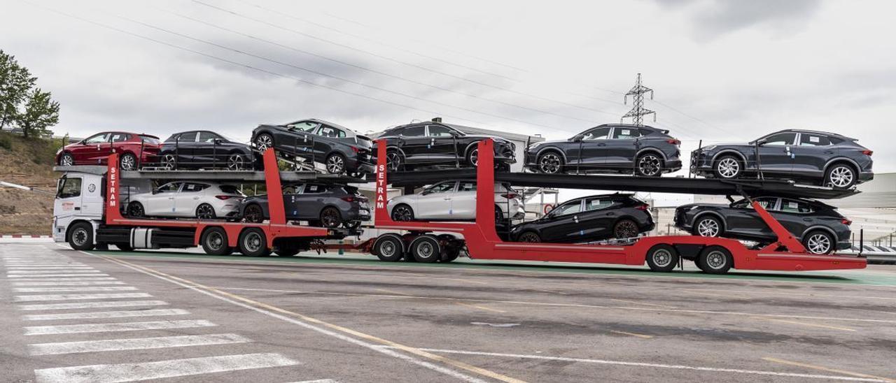 Transporte de coches por carretera.