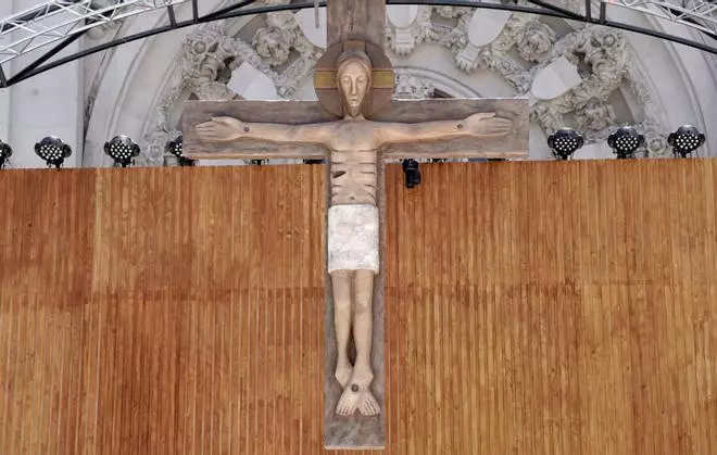 Los preparativos de Madrid para recibir al Papa León XIV, en imágenes