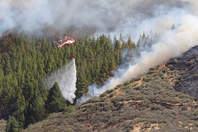 Incendio en Artenara (Gran Canaria)