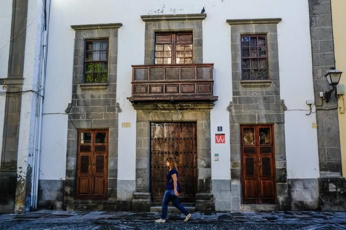 01-11-18. LAS PALMAS DE GRAN CANARIA. Fachada de ...