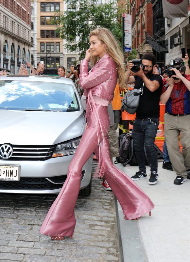 Instar_Gigi_Hadid_pink_10_4