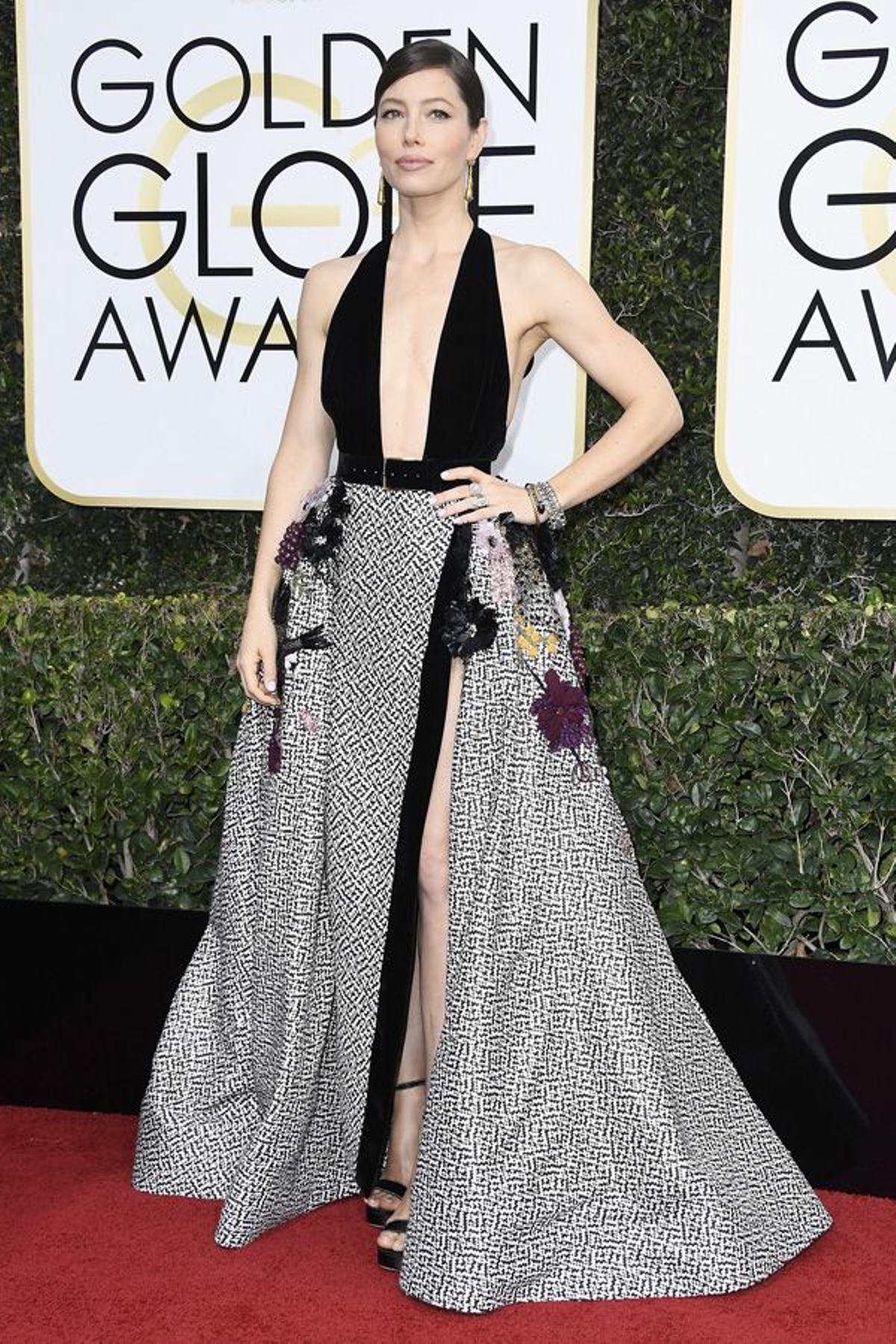 Vestidos Globos de Oro 2017: Jessica Biel de Elie Saab