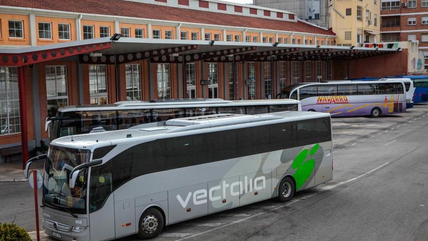La Generalitat recupera la línea de autobús desde Alcoy a Xixona y Tibi