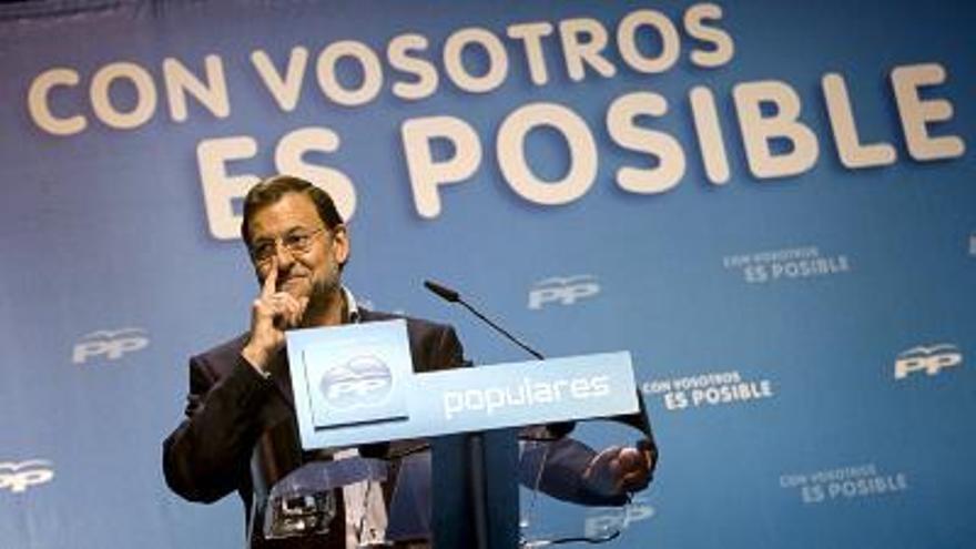Rajoy confirma a González Pons en su equipo, pero no desvela en qué cargo