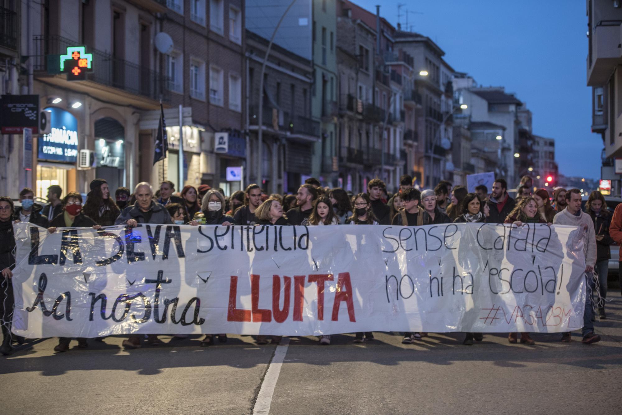 Manifestació a Manresa en defensa de l'escola en català