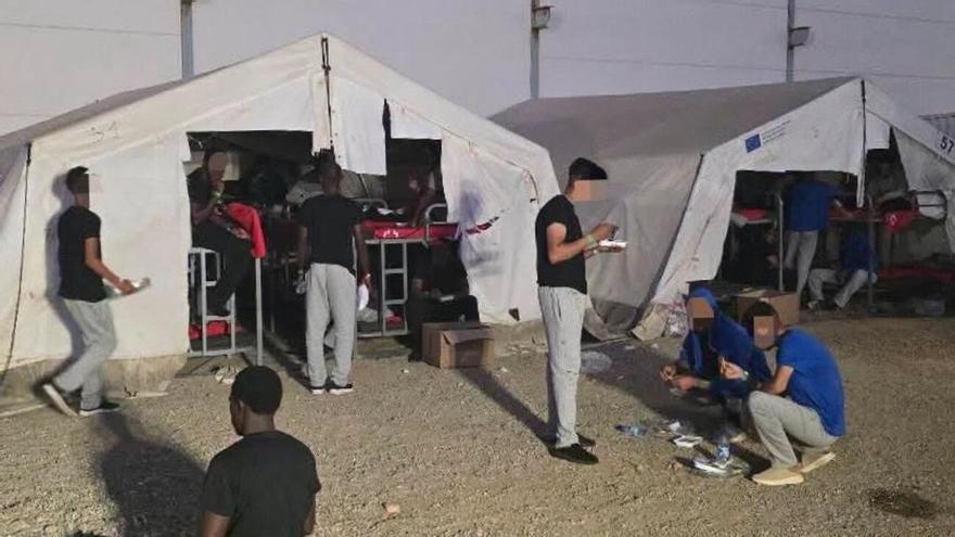 El CATE de Lanzarote se queda vacío tras el colapso por la llegada de 245 migrantes en un solo día
