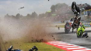 Àlex Márquez i Zarco acaben a l’hospital en un GP esgarrifós