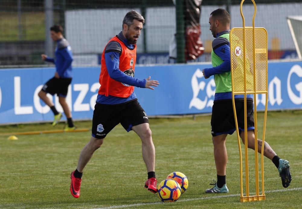 La defensa, trabajo de todos en el Deportivo