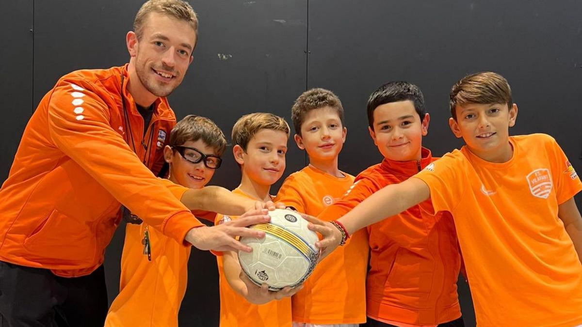 Bonmatí, juntament amb el cinc jugadors seleccionats del Futbol Sala Vilafant