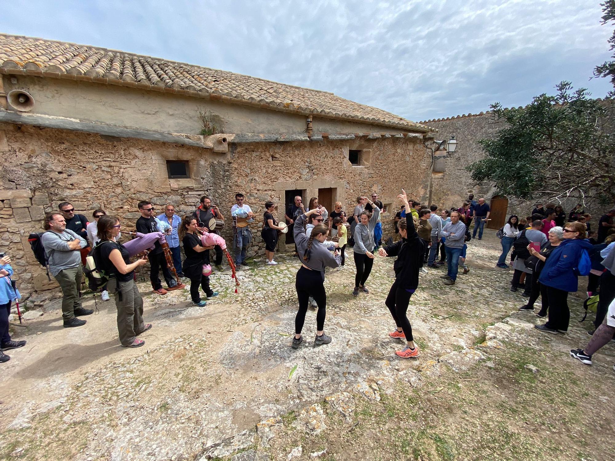 Los ‘pancaritats’ ponen la guinda a la Semana Santa