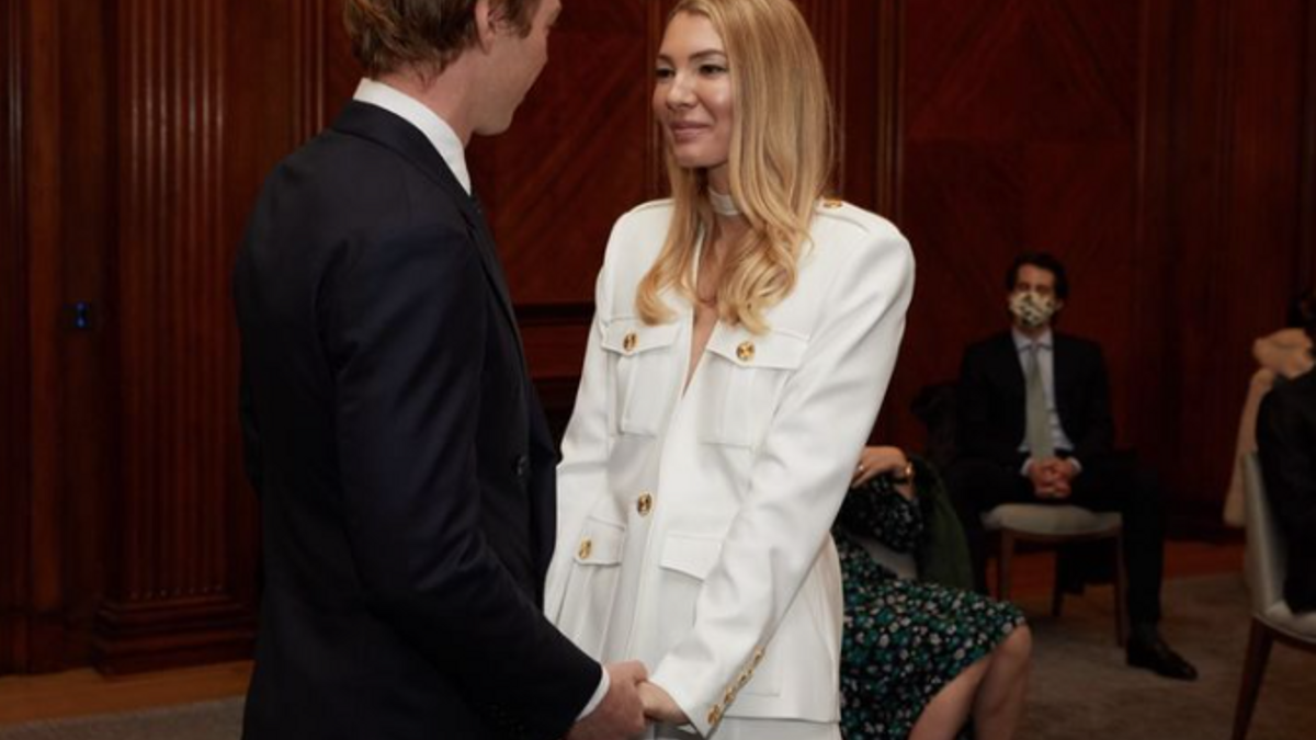 Roberta Benteler con traje de Alexander Vauthier el día de su boda