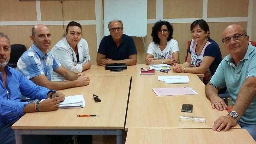 Los miembros de la Comisión de Salud Comunitaria de Elda