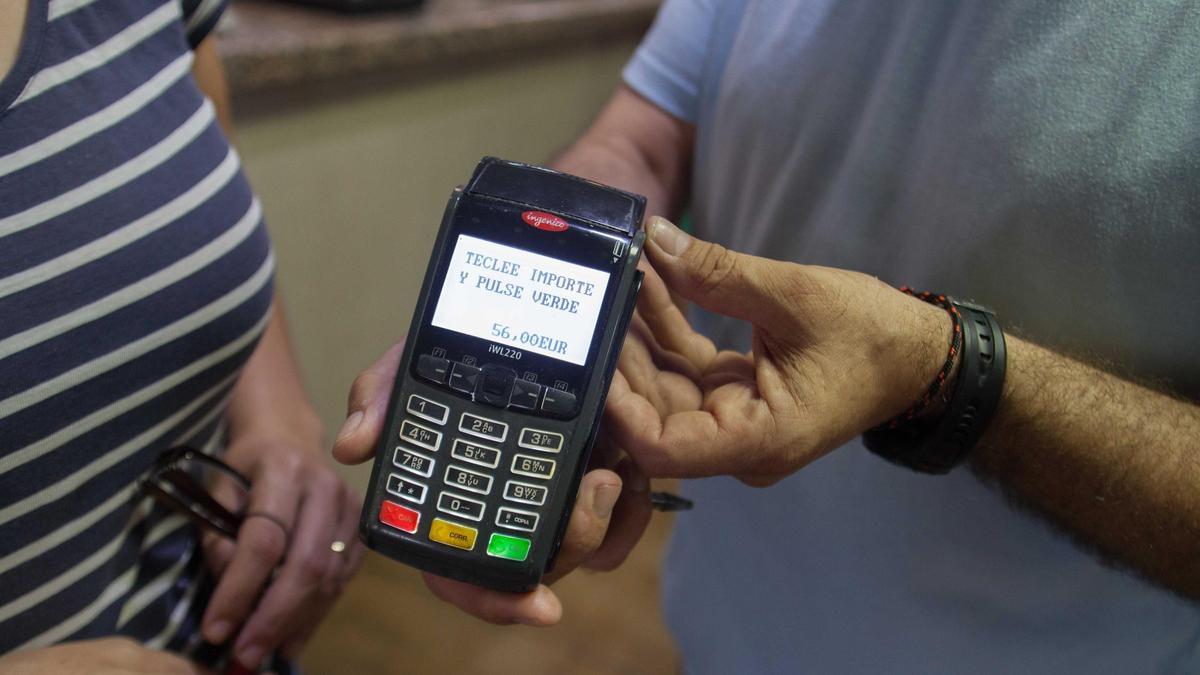 Los datáfonos, utilizados por los ciberdelincuentes para realizar sus estafas.