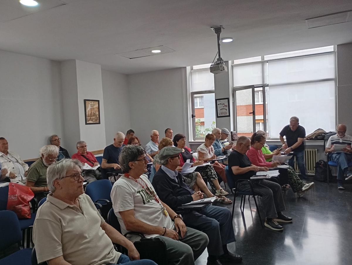 Asistentes a la reunión del Consejo de la Federación de Pensionistas de CC OO.