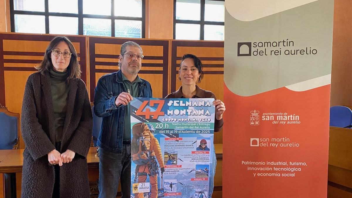 Cintia Ordóñez, Marcos Villa y Elena Arienza, en la presentación de las jornadas.