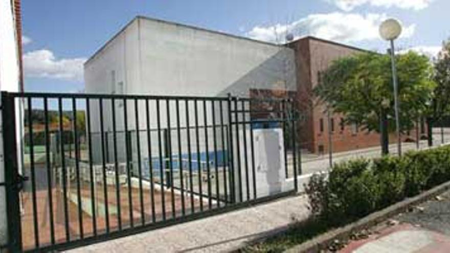 Desalojado un colegio de Cordobilla por un fuerte olor