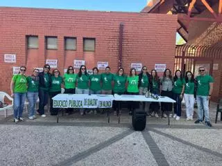 Los docentes de Tavernes de la Valldigna toman las calles