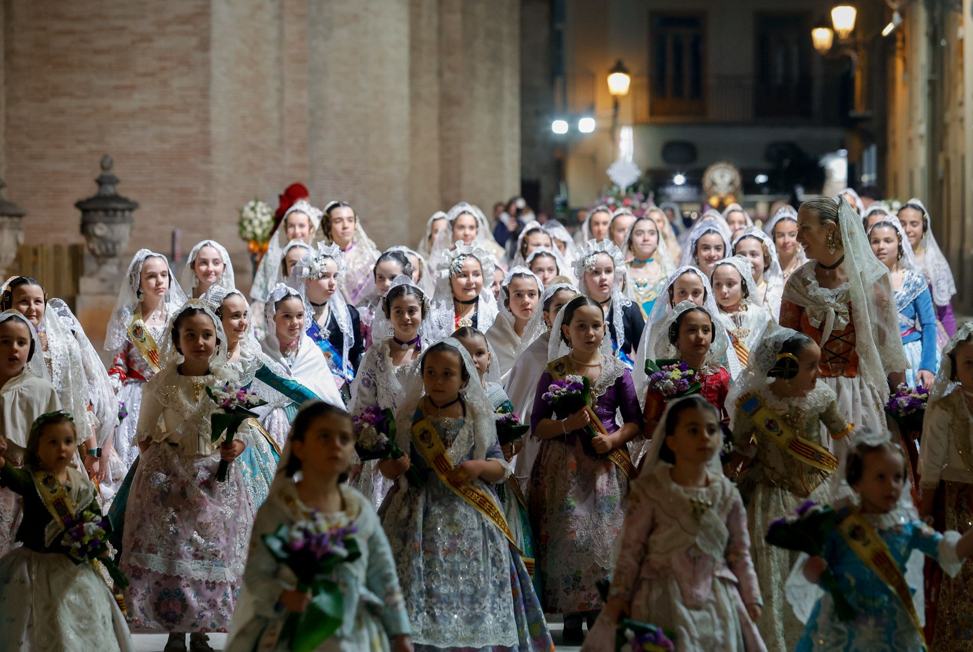 Todas las fotos de la Ofrenda del 17 de marzo por la calle San Vicente de 19:00 a 20:00 horas