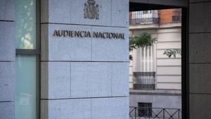 Entrada a la Audiencia Nacional en el momento en el que dos miembros del ente público ICM han sido testigos sobre la supuesta financiación ilegal del PP madrileño en ‘Púnica’.