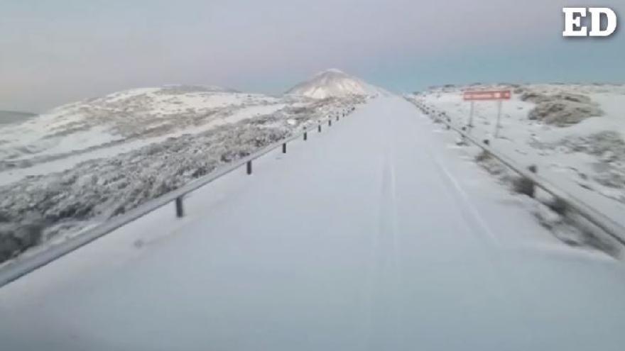 Estas son las imágenes de la última nevada en el Teide que se han hecho virales