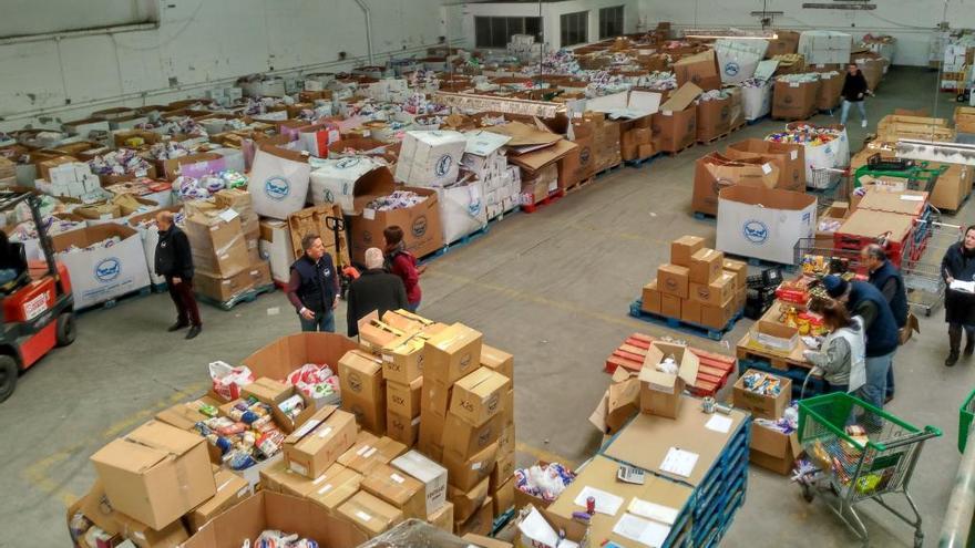 Los alimentos en el almacén de Pontevedra.