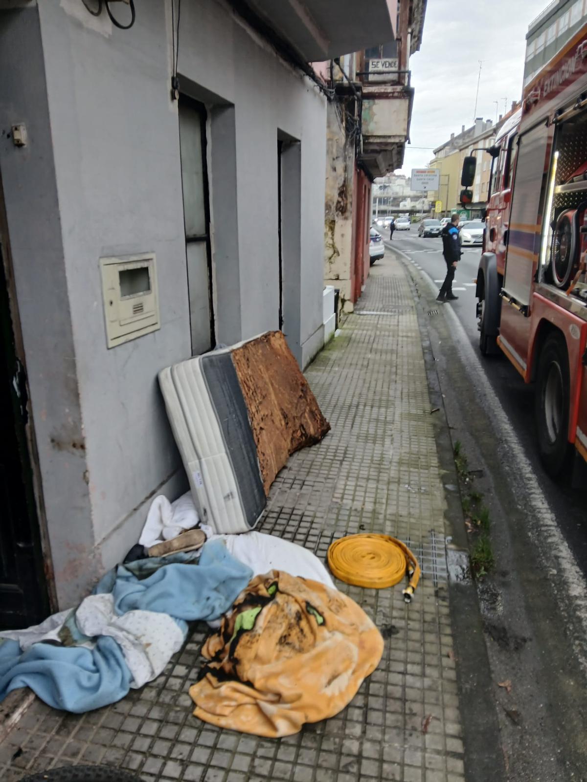 El incendio en una vivienda de Oleiros.