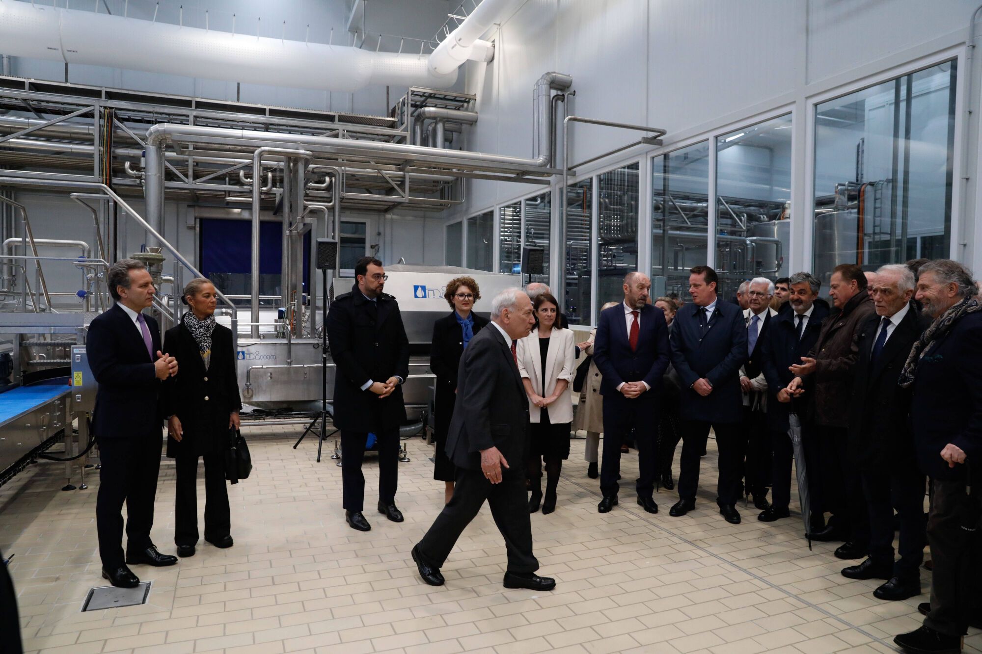 EN IMÁGENES: Inauguración de la nueva planta de Reny Picot en Anleo (Navia)