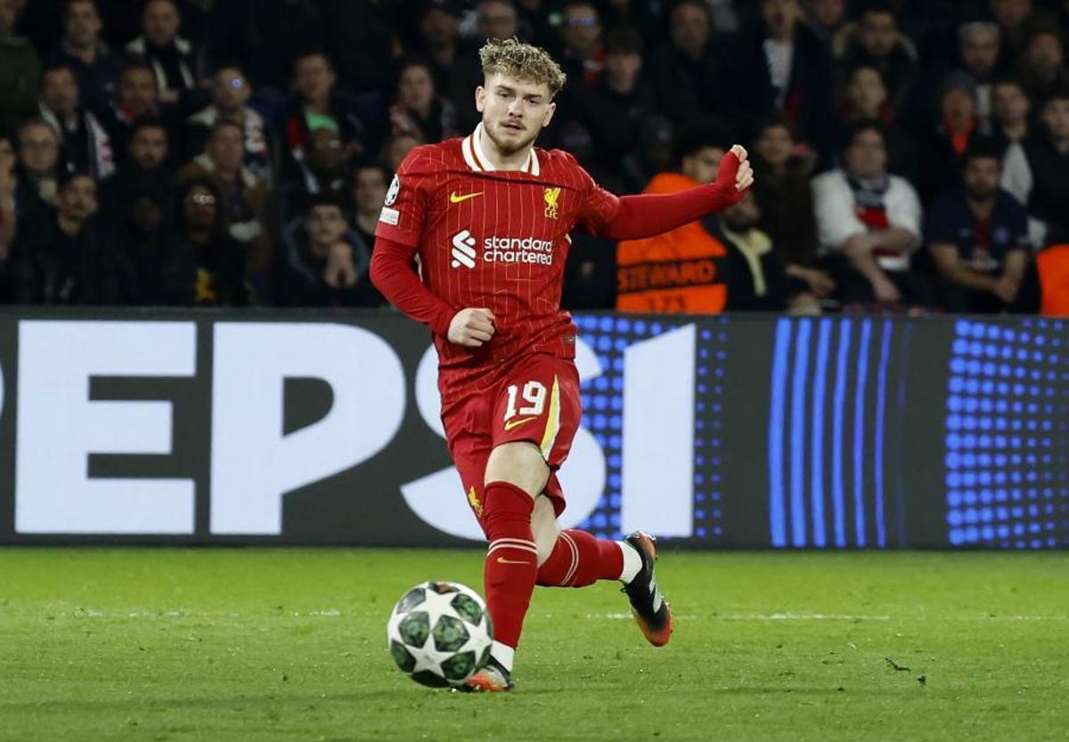 Harvey Elliott of Liverpool scores the opening goal during the UEFA Champions League Round of 16, 1st leg