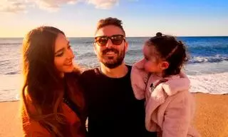 Ana González, madre de una niña con piel de mariposa: "Es muy duro no poder darle un beso a tu bebé"