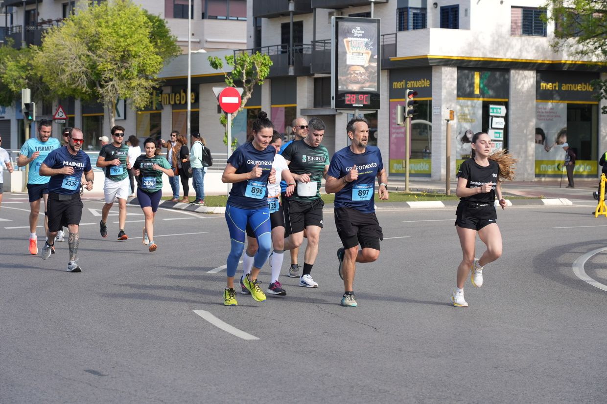 Búscate en las fotos de la Carrera de las Empresas en Castellón