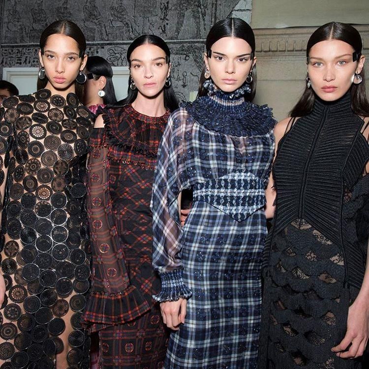 La 'pandilla'de Ricardo Tisci para Givenchy