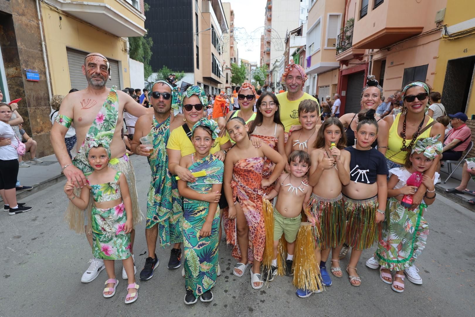 Galería | El Grau disfruta de su desfile de peñas