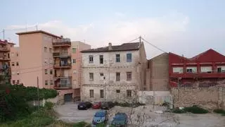 Los residentes del sur de Alicante plantean retirar un edificio de la Guardia Civil para urbanizar la zona