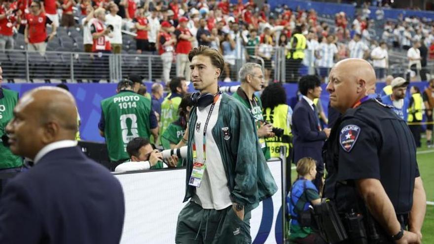 Affengruber asiste desde el banquillo al día histórico de Messi en el Mundial