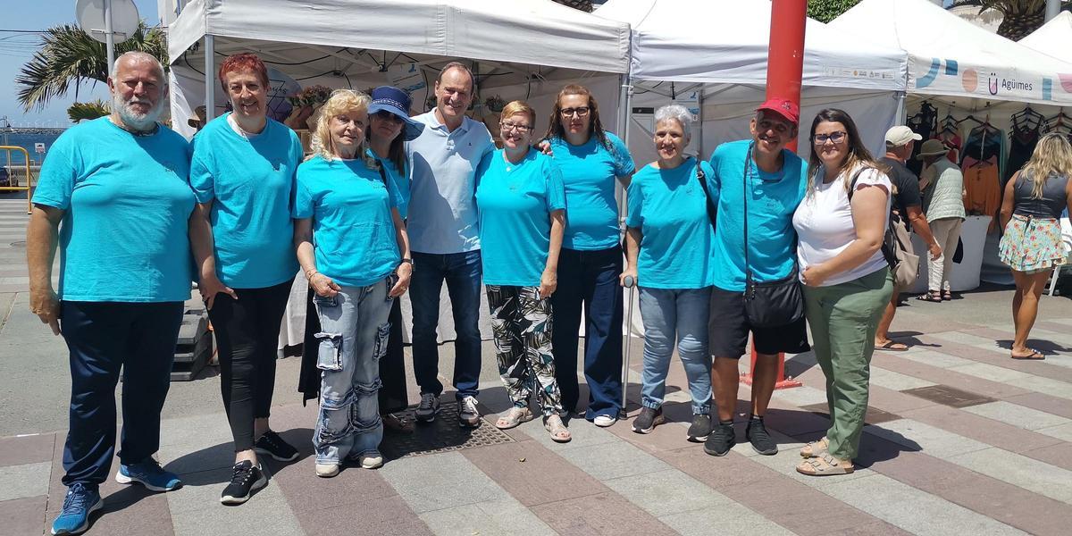 La Feria Brisa Marina reúne en Arinaga a miles de personas en torno al comercio local