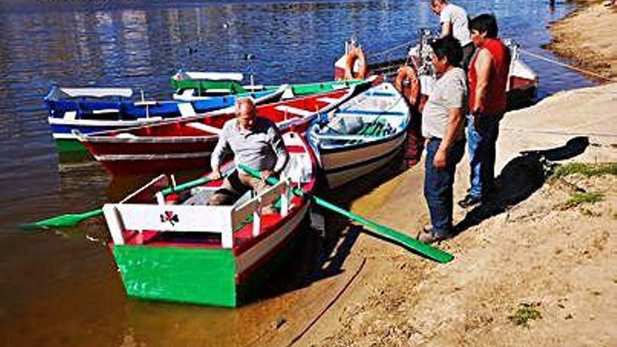 Nuevas barcas en el río Duero.