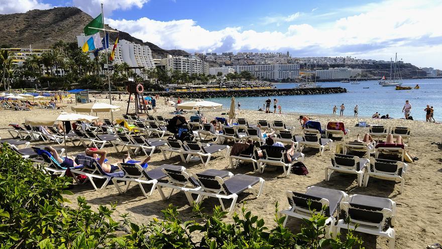 Anfi y Narval compiten por gestionar los negocios de la playa del barranco de la Verga