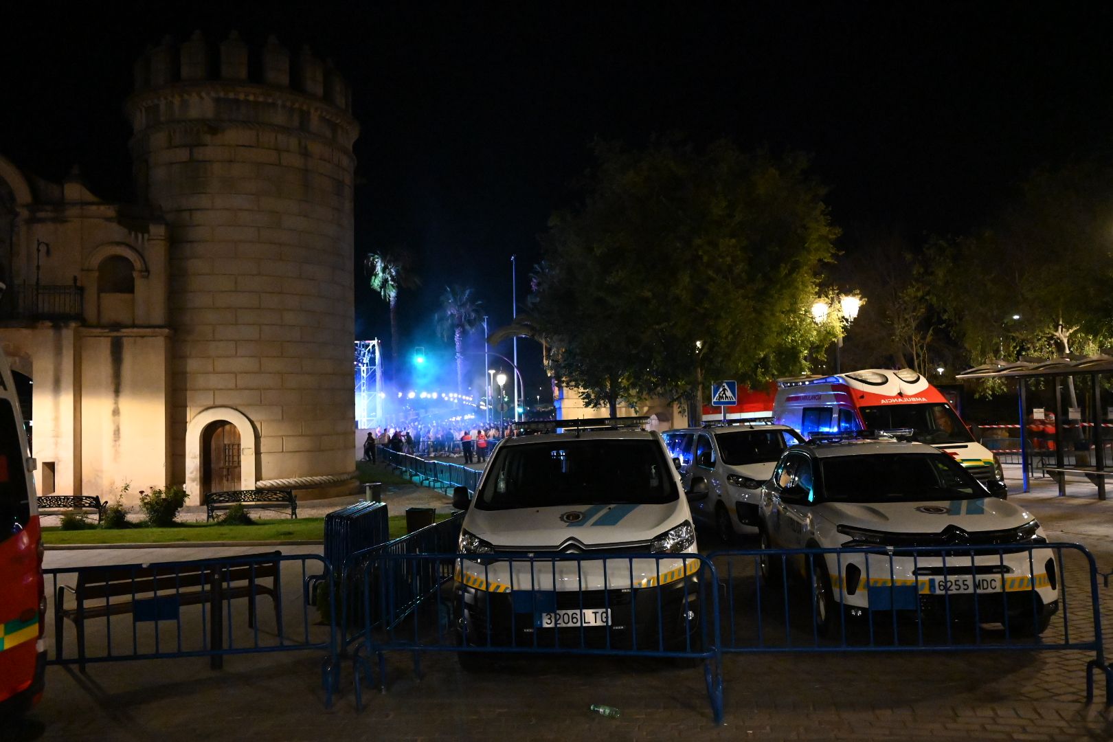 Así fue la 'nochentera' de la fiesta de Los Palomos de Badajoz