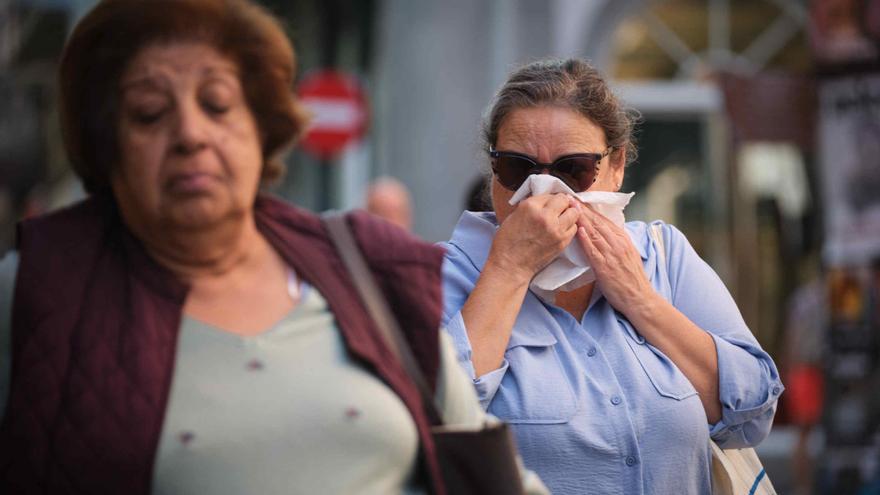 Canarias rescata las mascarillas para hacer frente al fuerte repunte de la gripe