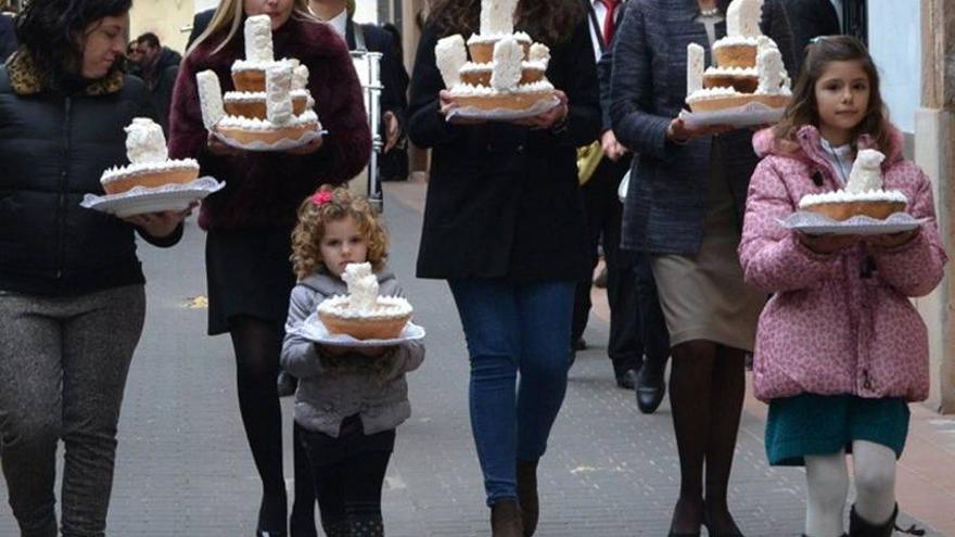 Nules vive la ‘passejada del bescuit’ con gran devoción