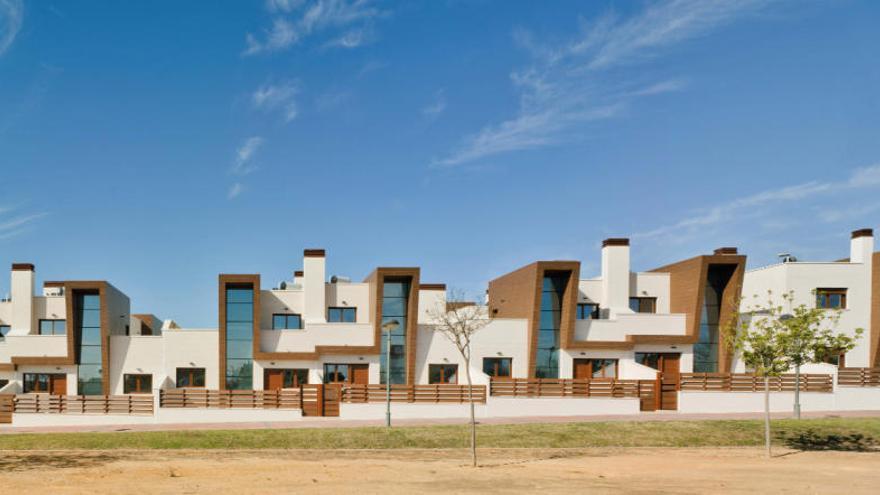 El amplio espacio de un dúplex con la comodidad de una planta baja