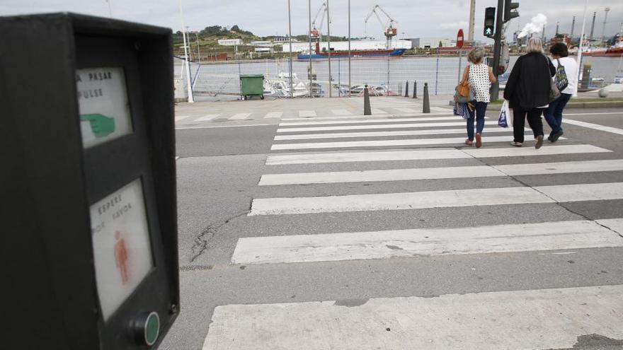 Herido de gravedad un octogenario arrollado por un turismo en Conde de Guadalhorce