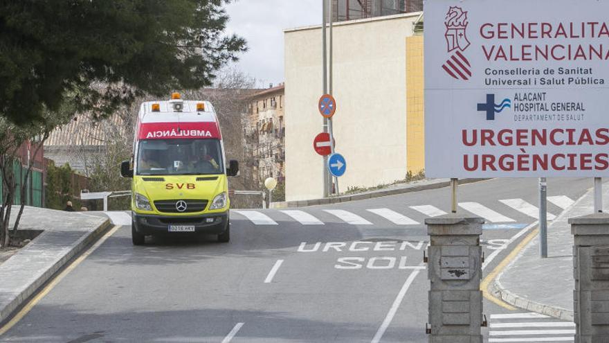 Acceso al área de Urgencias del Hospital General de Alicante