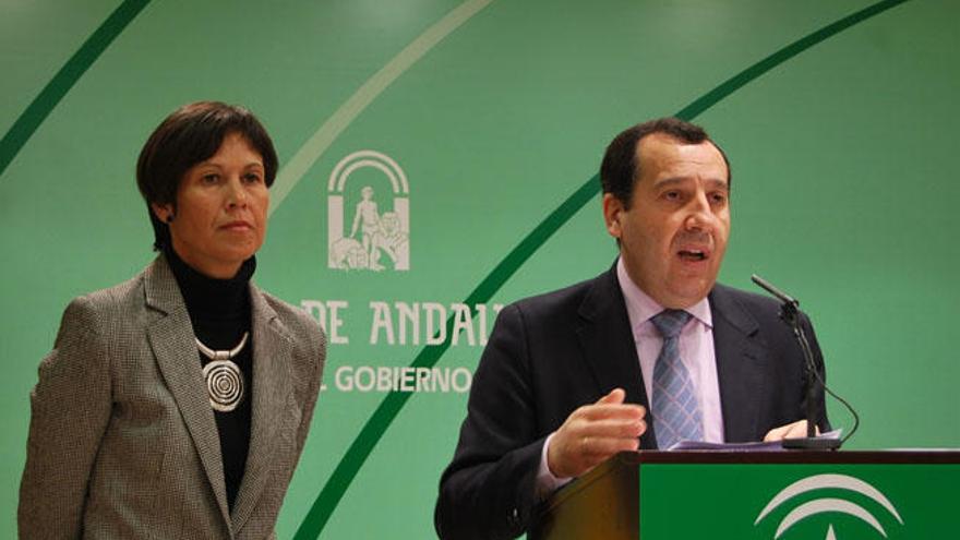 Marta Rueda y José Luis Ruiz Espejo durante la presentación.