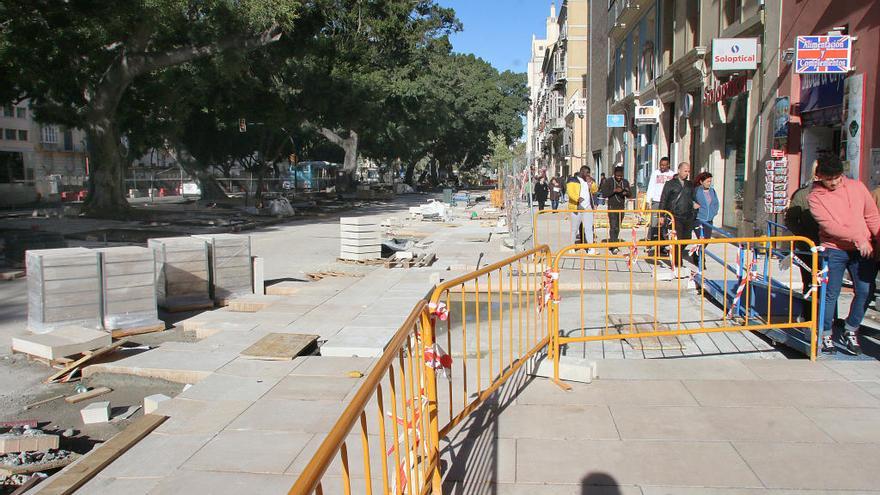 Obras de urbanización en la Alameda Principal.