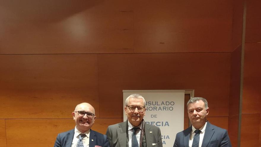 Helenistas de Ontinyent participan en los actos del Día de la Independencia y Fiesta Nacional de Grecia