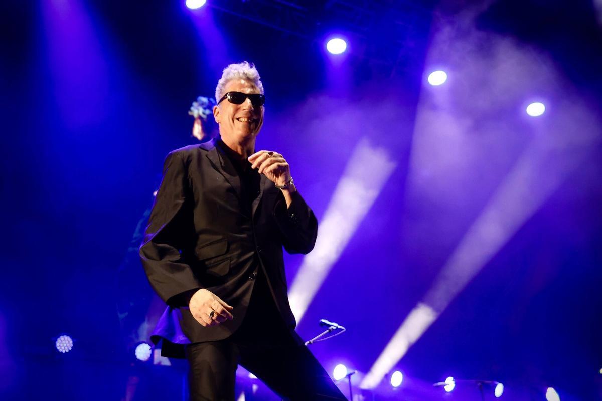 Loquillo y David Russell animan la noche cordobesa