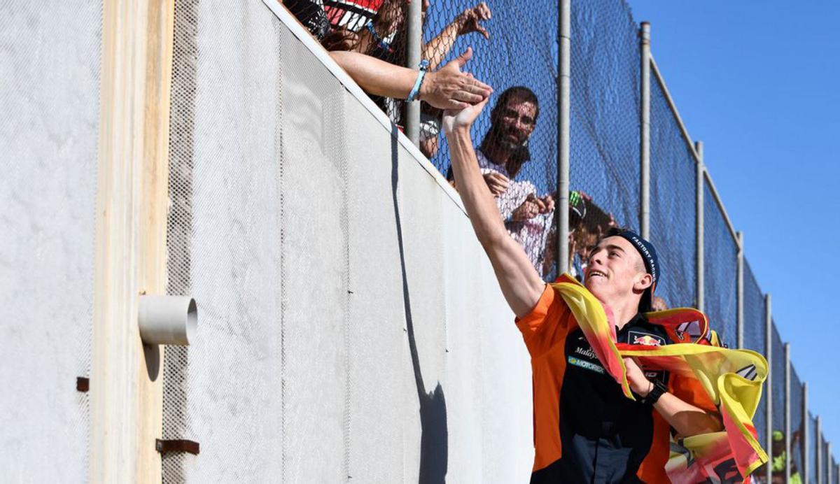 Calentando motores para la gran fiesta | PABLO MORANO/REUTERS